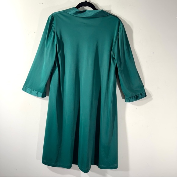 Vintage Vanity Fair Women's Green Button House Dress Nightgown Robe - Picture 8 of 12